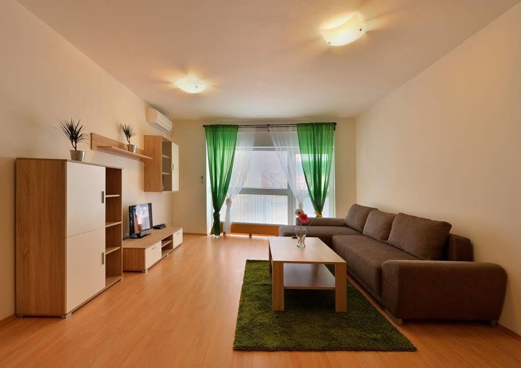 Twin City Rooftop By Ambiente Bratislava Extérieur photo
